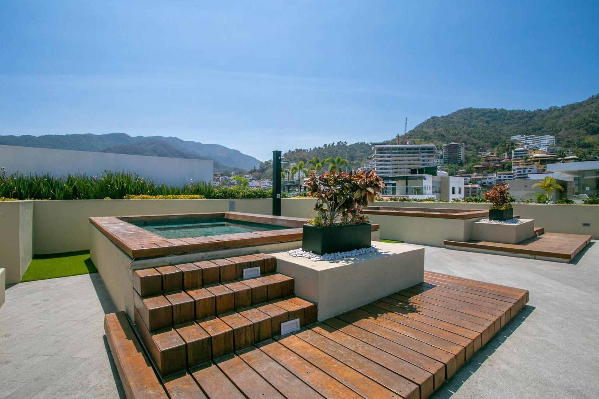 Сasa de vacaciones Walk To Everything, Modern With 2 Bathrooms, Pool, Gym, Bbq
