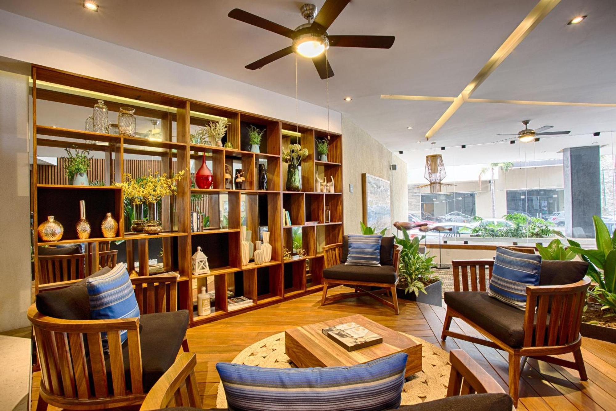 Сasa de vacaciones Walk To Everything, Modern With 2 Bathrooms, Pool, Gym, Bbq *