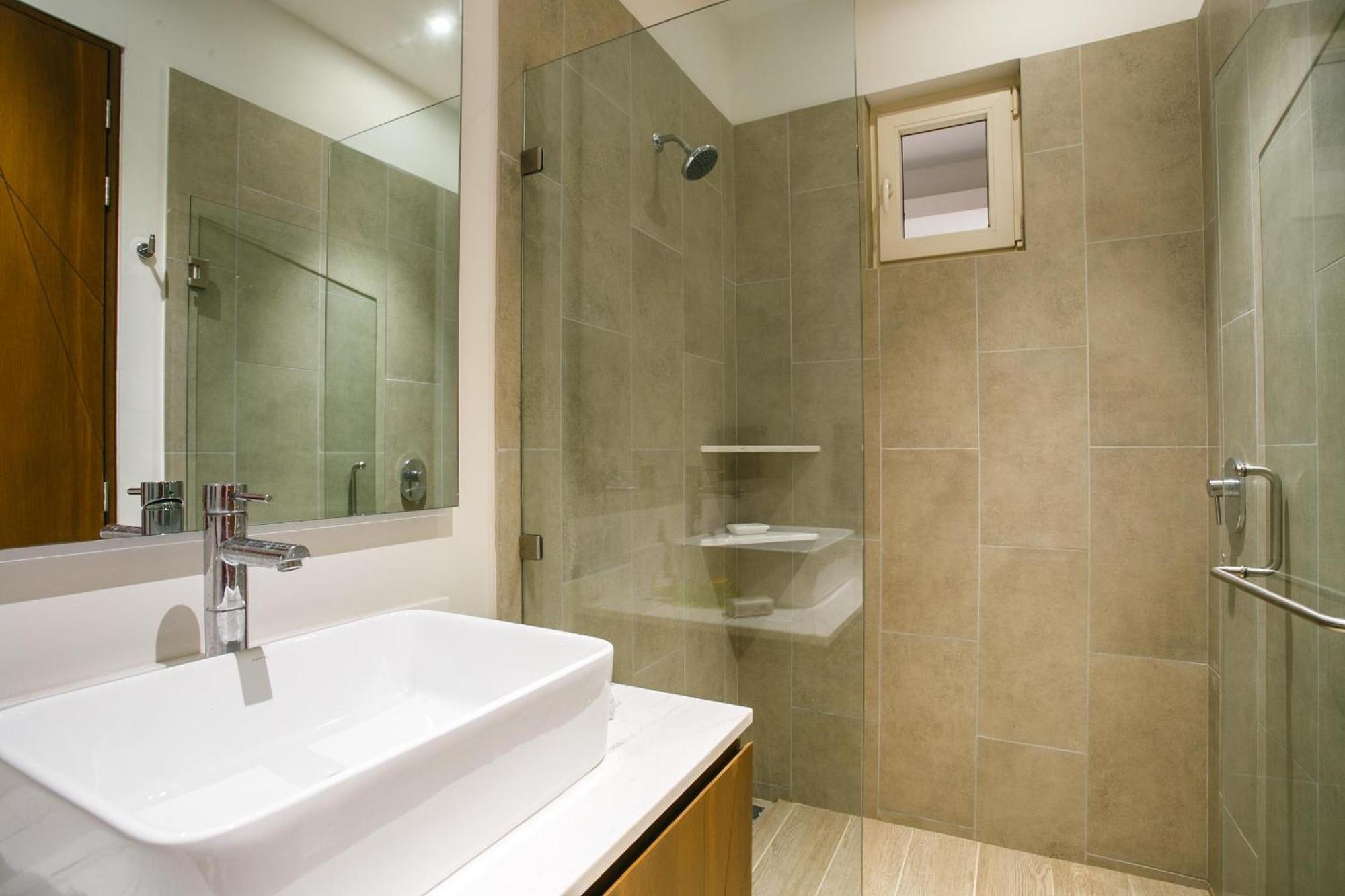 Walk To Everything, Modern With 2 Bathrooms, Pool, Gym, Bbq Сasa de vacaciones Puerto Vallarta